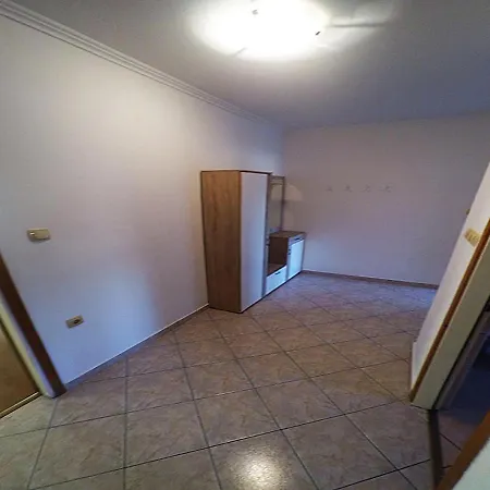 Piculjan Apartmán *