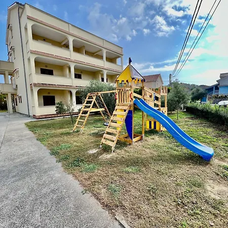 Apartament Piculjan *