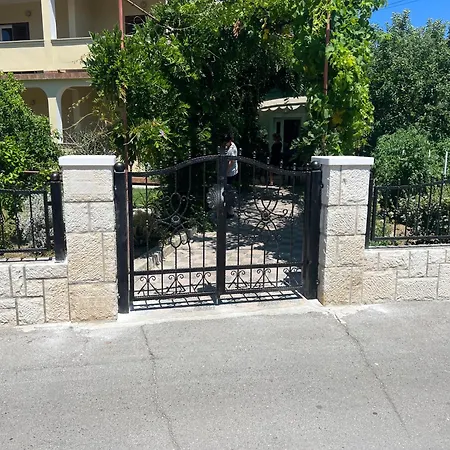 Apartament Piculjan Lopar