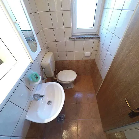 Piculjan Apartman Lopar