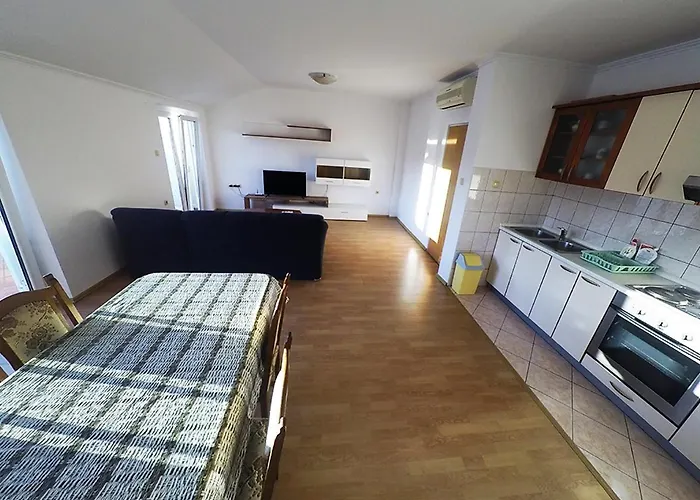 Piculjan Apartament Lopar
